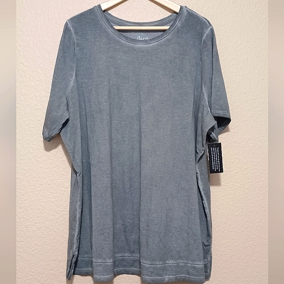 Denim&Co Tops - NWT Denim & Co. Womens active tee